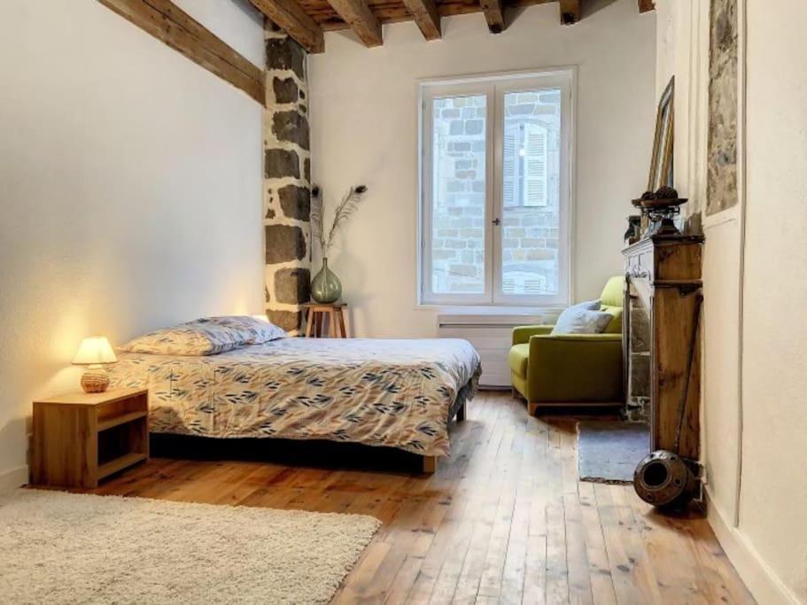 Maison atypique - centre historique - Puy en Velay Le Puy-en-Velay Extérieur photo
